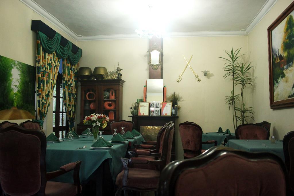 נוארה אליה Colling Wood Hotel מראה חיצוני תמונה